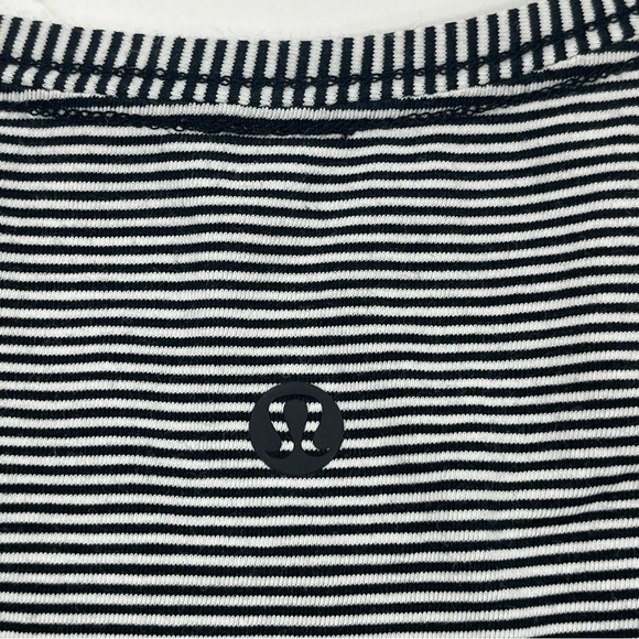 LULULEMON Womens Short Sleeve Shirt Black White Stripe Ck. Measurements for Size - Picture 3 of 5